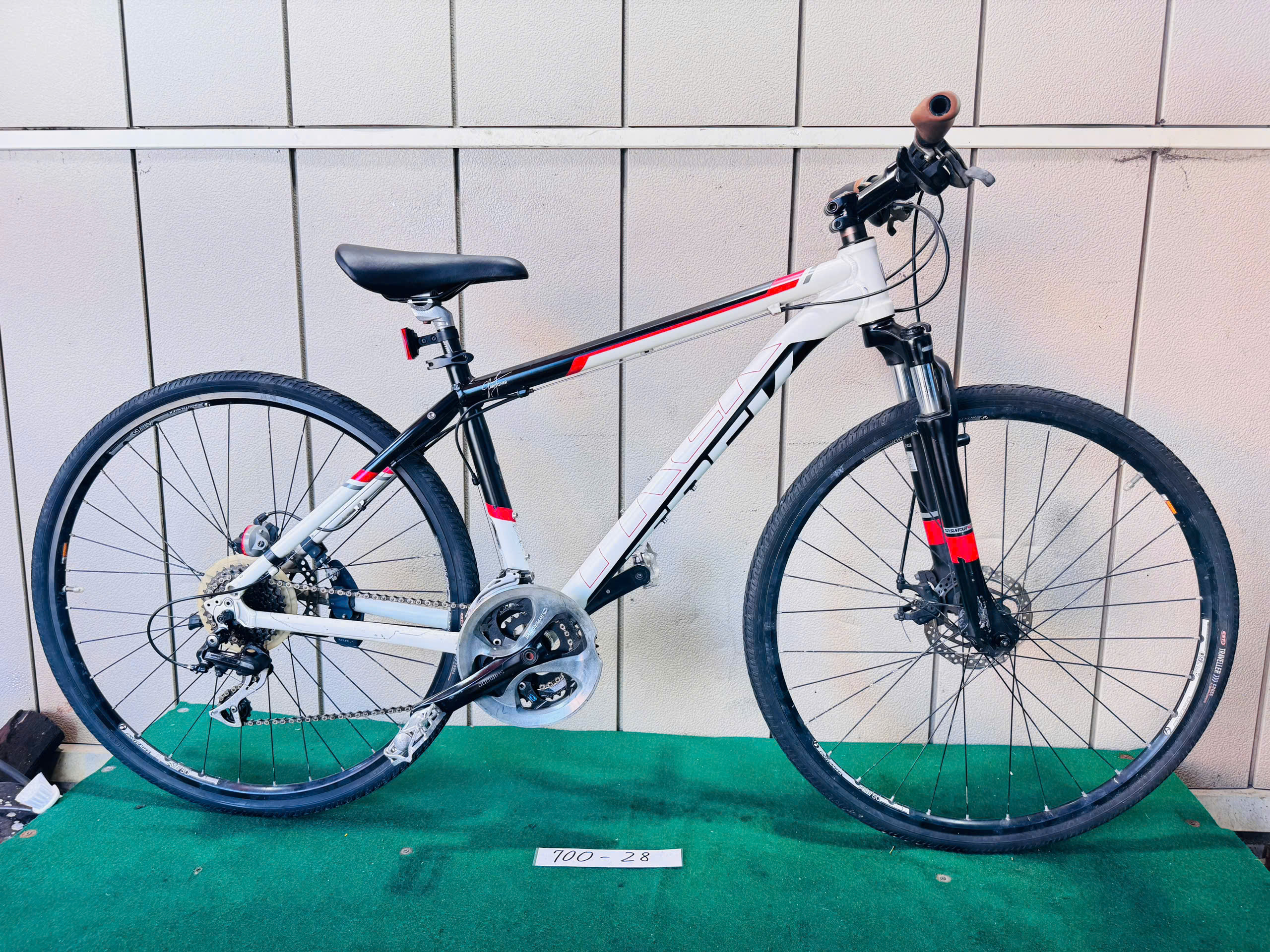 Trek 8.3 DS (Dual Sport) ・中古自転車 ・安い自転車 260737 | TMT